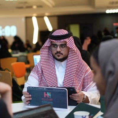 #CIS Fresh Graduate from @KFUniversity | Working hard to be a #ProjectManager | Always learning, always improving