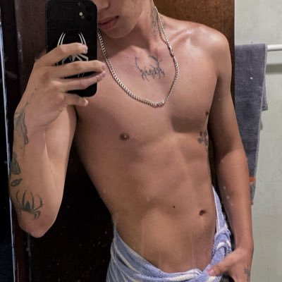 biggpippi's profile picture. colombiano🇨🇴 puesto pal bellakeo, hablame al dm y hay regalito🎁 visita la bio
