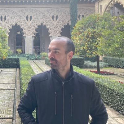 Apasionado de las ciencias del comportamiento. Libertad y luego lo demás.