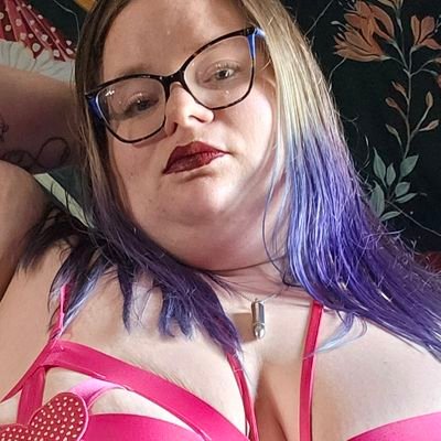 18+ polyamorous pansexual BBW Kinky ❤️ solo/bg content maybe a succubus
main @/curv3ssuccubus
NSFW mdni
$10 DM fee