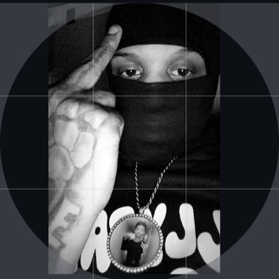 uuser13x's profile picture.