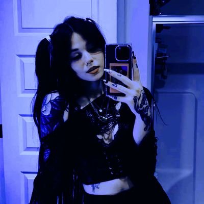 ⠀𝟮 𝟬 𝟬 𝟰⠀─── 、⋆⠀ 𝑽𝑰𝑶𝑳𝑰𝑵𝑰𝑺𝑻 + 𝑷𝑨𝑰𝑵𝑻𝑬𝑹 ⠀⠀♯𝖻𝖺𝖽𝖽𝗂𝖾⠀ ╱⠀ ˖ ࣪⊹ ⠀⧽ 𝕭𝗿𝗶𝘀𝘁𝗼𝗹⋯⋯𝕮𝗵𝗶𝗰𝗮𝗴𝗼。 . . .⠀ ❝𝒮ome call me 𝒥ane 𝒟oe❞
