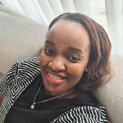 lilichic_wambui's profile picture. A candle looses no light by lighting another candle ✨