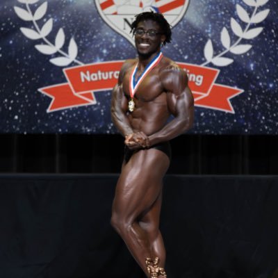25. ASPIRING BODYBUILDER 💪🏿| Humble Yourself and Give All Glory And Thanks To God ✝️ | 🌞: 2 Corinthians 5:17-18