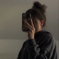 La Brunette 🖤 (@labrubrunette) 's Twitter Profile