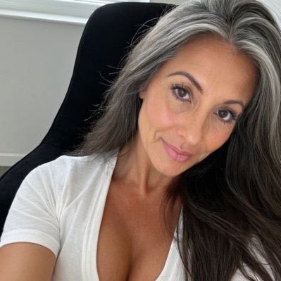 The link on my profile will take you to a lucrative platform where you can earn coin daily basis👉 👉 https://t.co/nfkspQcYbl
