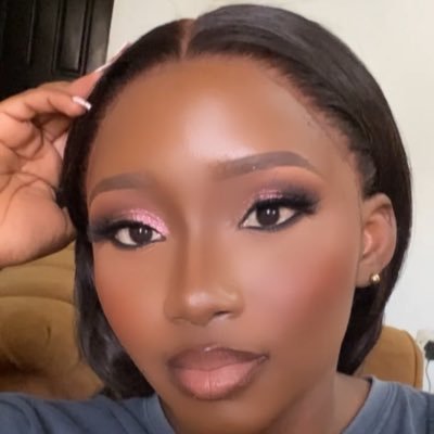 | Makeup Artist 👩🎨| julscontour on IG | Virtual Assistant|
