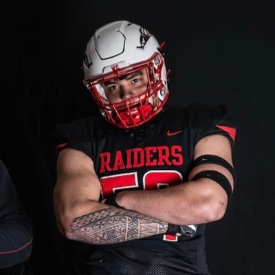 LucasFolau's profile picture. 6’3 260| DL Southern Oregon University