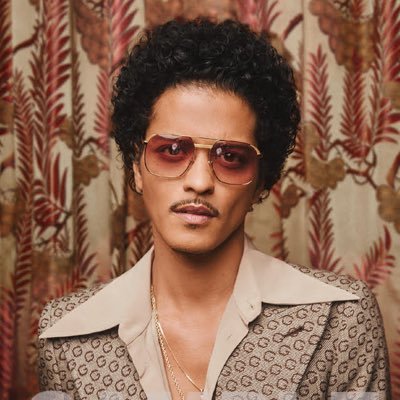 ワーナーミュージック・ジャパンが運営する、ブルーノ・マーズの日本語公式アカウントです。「Bonde do Brunão(ボンジ・ド・ブルノン)」6/19リリース!🇧🇷 ▼楽曲はこちら 🎧https://t.co/13vXY8qFLQ