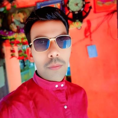 हमें चिंता नहीं...उनकी...उन्हें चिंता हमारी है।
कहूं मैं बात कैसे कुछ...उन्हें हर बात प्यारी है।
🌍so proud me Indian🇮🇳
🚩गर्व से कहो हम हिन्दू हैं...🚩