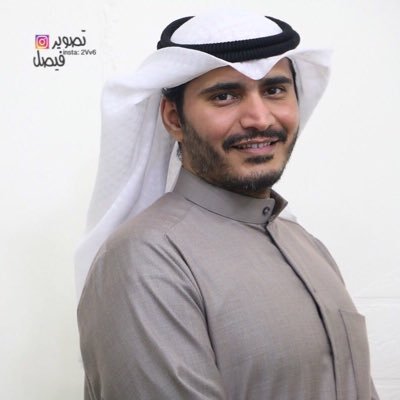 طالب دراسات عليا في كلية الاداب قسم التاريخ وموظف في وزارة العدل منشد وشاعر احيانا🌚