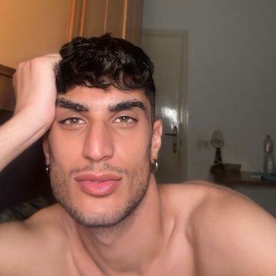 Gius_04's profile picture. IG: pepp_grt Giuseppe 24Y.o.