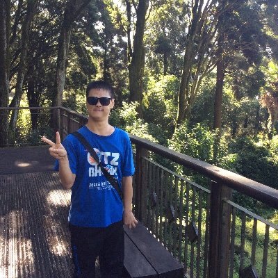 ying_zhang95323's profile picture. 