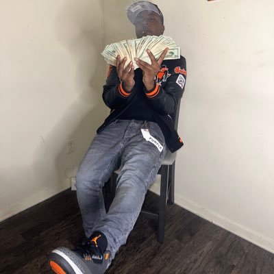 Certified BagFlipper🦈♻️ Get Rich Or Die Tryin🩸💰Leo🦁♌️