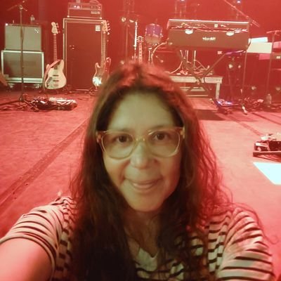 carlabeat's profile picture. Curiosa 🎞️ 🎬 🎥