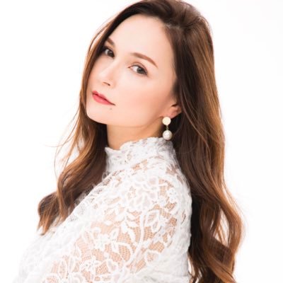 メス力(めすりょく)の人です。恋愛本📚累計35万部突破中✨男女ともに幸せになるための恋愛メソッド『メス力』を提唱しています。VOCE連載 /ど本命/メス力/ドイツハーフ/45歳/既婚/娘1/猫2🌈🐈1/ お仕事お問い合わせ➡︎ https://t.co/RPwpIfv3xK