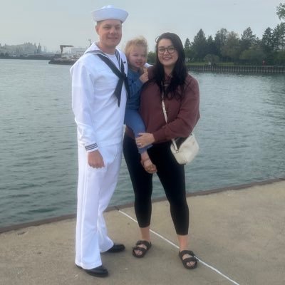 Digger6Under's profile picture. United States Navy 🇺🇸⚓️ Married to the woman of my dreams and proud father to the most beautiful little girl in the whole wide world/ #Jesus/ #MFAM