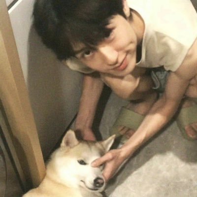 Chin_524's profile picture. 