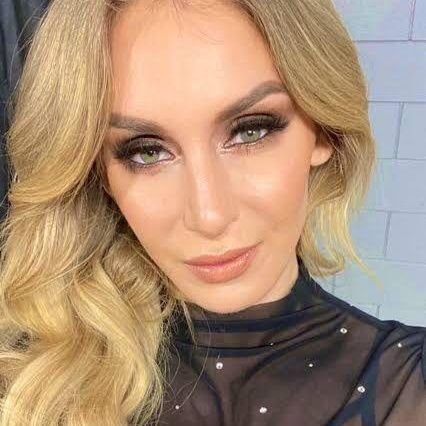 WWE Superstar | 13-time champion | Queen of the Ring 🌟💪. Follow me for a royal dose of athleticism, determination, and glamour 💃🔥@Charfansonly **telegram**