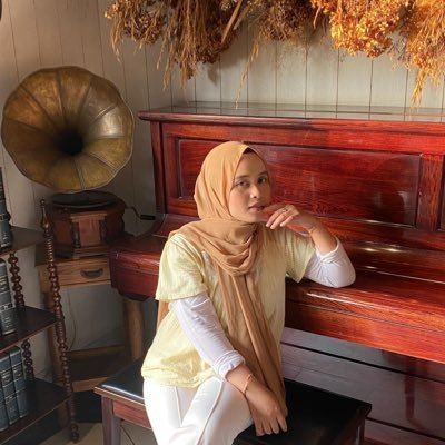 anzily16's profile picture. 