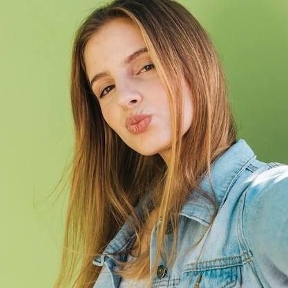 StacyJR19's profile picture. 