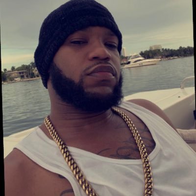 BusinessMan | Med Retired Tactical Operator |Gunsmith/FAInstructor 🔫| Black Quant📈📉📊| S-Ave Bred| TheU 🟧🟩 #gocanes| 🇧🇸🇺🇸| Might post lyrics, might not