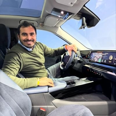 DanielG77157882's profile picture. ✨🌎