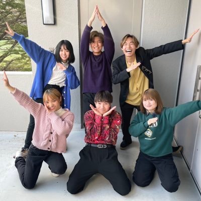 福岡大学 はるもにあ 14期2年同期バンド 明るく楽しくpassion全開で歌ってます🎤 よろしくお願いします💫🌟 next→AGS