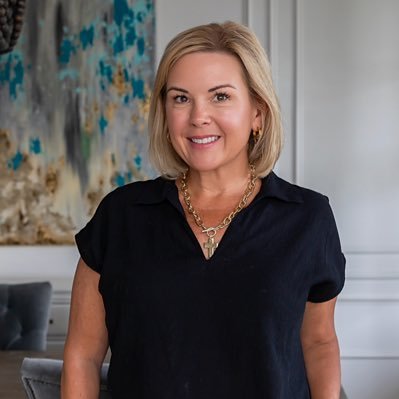 Executive Support | Marketing | Content Creator | Anti-Aging Bestie