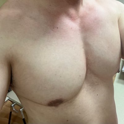 Jun89977260's profile picture. 胸～