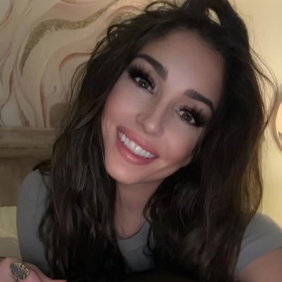 @AshFerrata