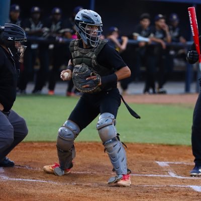 Uncomitted | C/O 2026 | C/3B/1B | 6”2 195lbs | Immaculata La-Salle HS | All District 2025 | 3rd Team All Dade 2025 | Instagram: jonnyq17