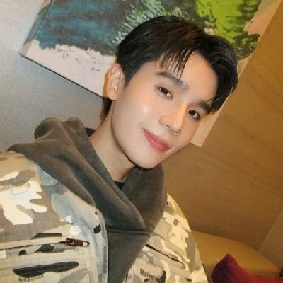 Kyliebota's profile picture. .