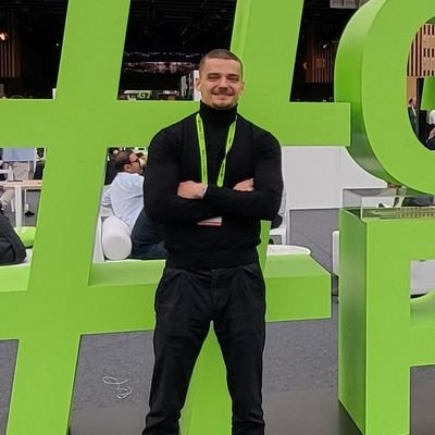 👨🏻💻 Florian Dedov
🧠 Let's Develop Brains!
💻 Machine Learning & Programming
📹 YouTube: https://t.co/AdBzHLggKb