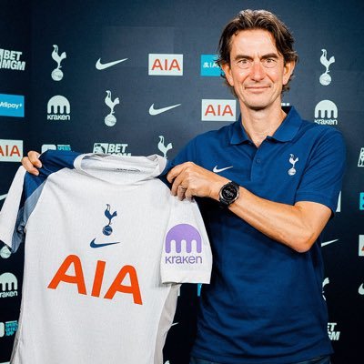 Yorkshireman trying to be an adult in Scotland. Lifelong Spurs fan. Adidas addict. You can find me chatting /// over on youtube YorkyThreeStripe 🎥