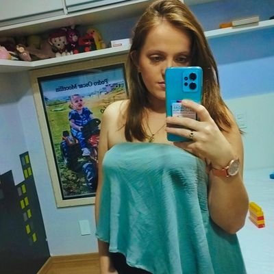 mamãe da ana clara que é também professora, dona de casa e apaixonada por um cantor, prazer eu
@Comandofm_
✨Luanete since 2011 - ele segue✨