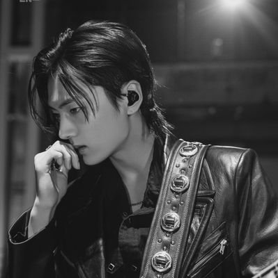 moonstruckpark's profile picture. 96 Liner | she/her | Queer | Jay ult | 02z and Hee biased