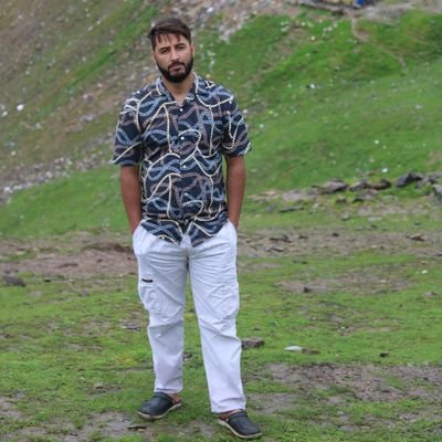 Chillout cafe budgam is located on dc office road opp budgam court complex inside MP aga syed rahulla building budgam
