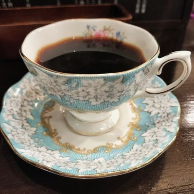 気さくなぼっちなインターネット老人/軽率にフォロー🆗カントー地方 UtaGe! 咲乃ゆい @UtaGe_yui 自我:あなたの為の白ᝰꪑ優しい世界 やさいせいかつ 雑食なオタクでツイ廃💭 最後は楽しいが勝つ 生まれ : team°C