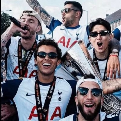 I am a huge huge Spurs and Gulls fan.
Former Coach of youth teams Brixham AFC at SGTPFC.