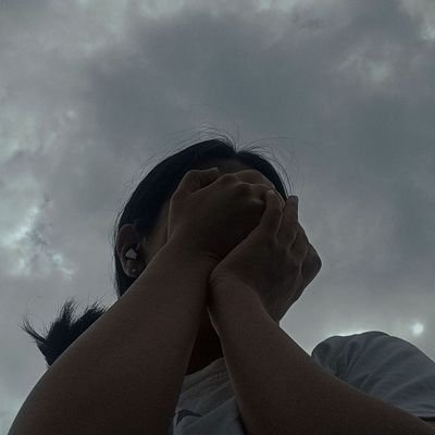 theintro_extro's profile picture. 🇮🇳 || Introvert Girl🌙🧠 || I post here so my crush doesn’t think I need therapy 💅🫶