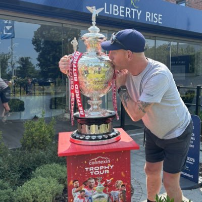 KER1NS17's profile picture. Get up get out get moving. Not enough hours in the day 🚴‍♀️ 🚶 🏔 🍻 🥘 🐦 🎶