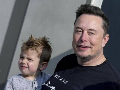 Entrepreneur🇺🇸🇺🇸🚀ISpacex •CEO & СТО 🚔
• Tesla •
CEO and Product architect🛣️
& Hyperloop • Founder
🧩OpenAl • Co-founder👇
| Build A 7-fig X bus