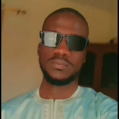Talibé cheikh forever🙏
 technicien supérieur en Génie civil 👷👷
100%reds «you'll never walk alone»