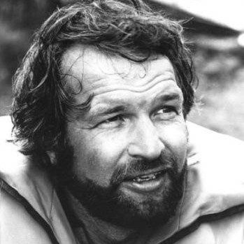 FlexiZarkov's profile picture. Chi non conosce i nomi delle malattie si ammala?

who/whom