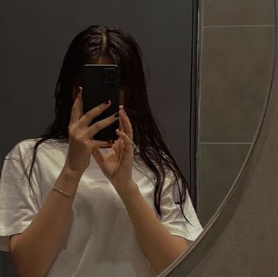 pialongomaria's profile picture. el amor propio es el mayor regalo que puedes darte a ti mismo