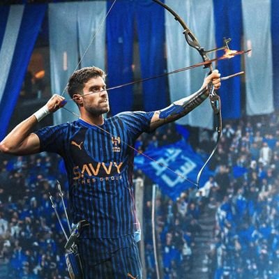 عاشق هلالي برشلوني💙❤️🤍 💙💙 ولا ضير في ذلك
Just be happy 😊