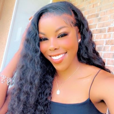 ♉️always be kind , gentle & humble🌻 the manifest queen👑 pan🌈|30|they/them I Am A child of God So I Cannot be touched! hustle in peace ashton /RipGrandma&Dad