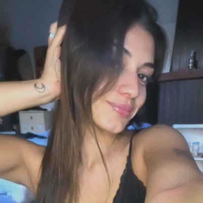 raised in Sidney with a lot of sassy who loves boat rides n parties
single with soft skin n in need for a good fun
Check my Free link to have more fun
