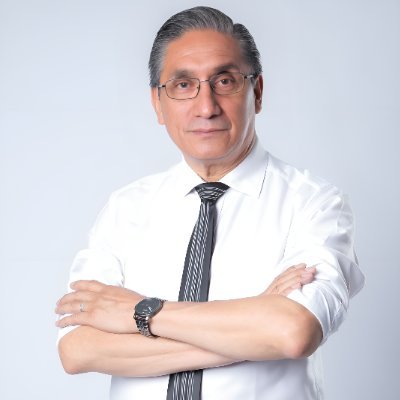 OswaldoMorocho1's profile picture. Comunicador Social, Reportero de Guerra. 
Anchor de Radionoticias en @radiolapoderosa.
Director del medio @GlobalOpinionEC 🌍